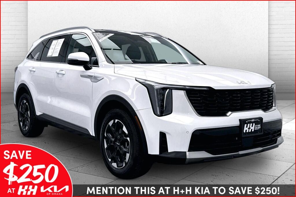 Glacial White Pearl 2025 Kia Sorento S FWD SUV / Crossover Front-Wheel Drive Automatic