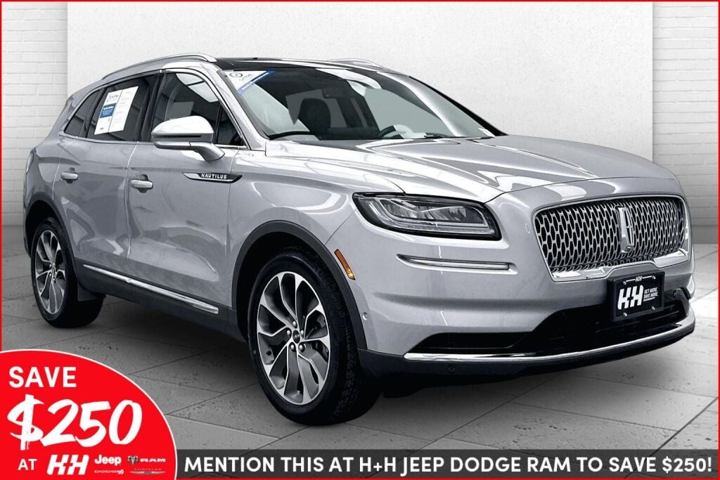 Silver Radiance Metallic Clearcoat 2022 Lincoln Nautilus Reserve AWD SUV / Crossover All-Wheel Drive 8-Speed Automatic