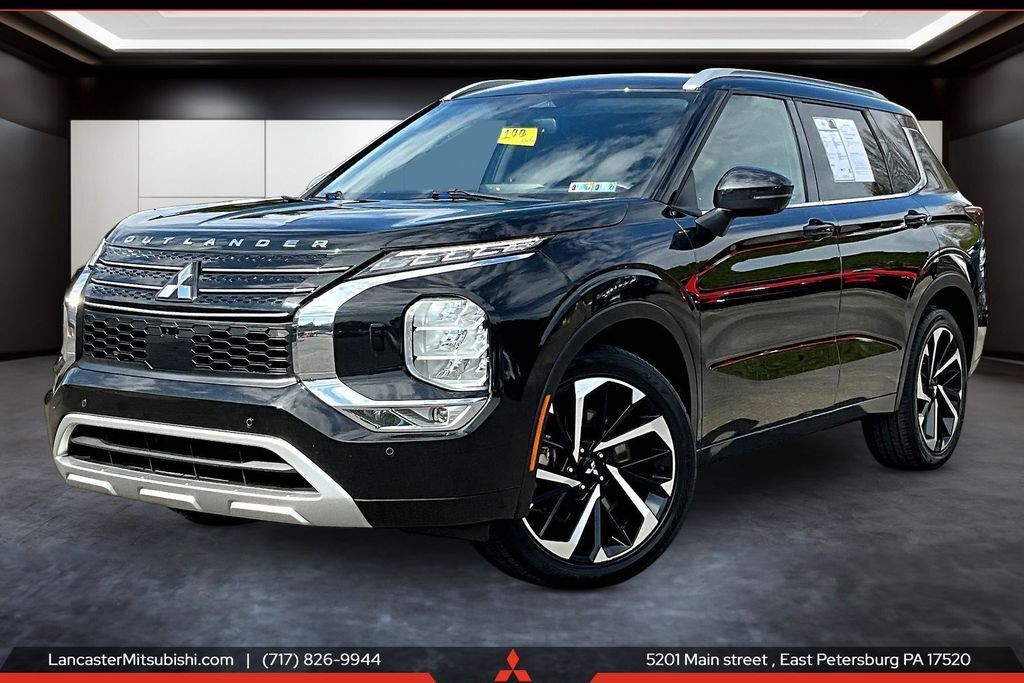 Black 2022 Mitsubishi Outlander SEL S-AWC SUV / Crossover All-Wheel Drive Continuously Variable Transmission