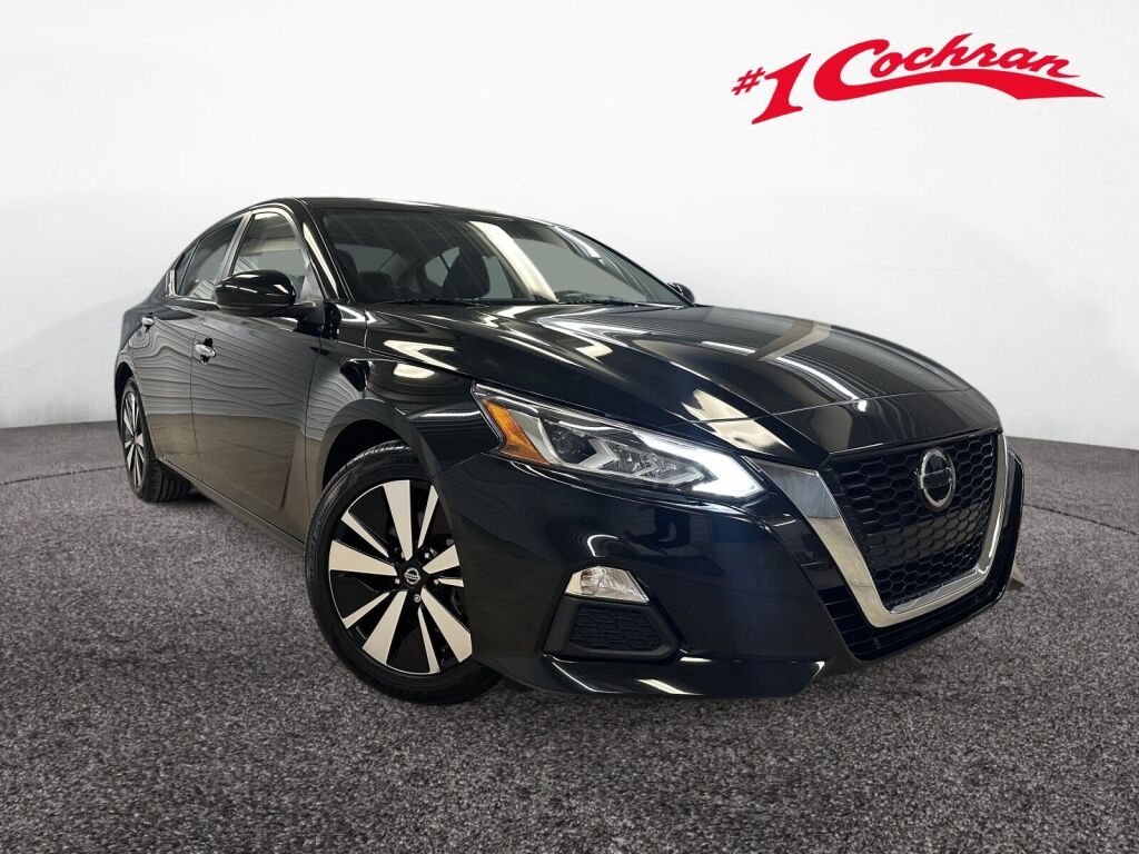2022 Nissan Altima 2.5 SV FWD