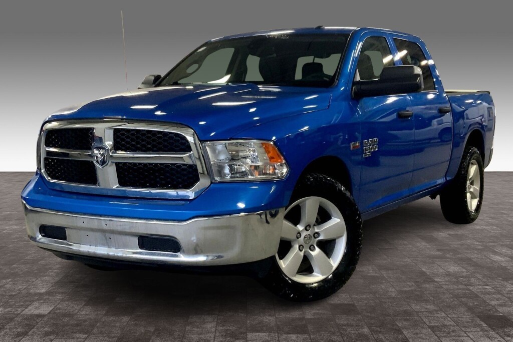 2023 RAM 1500 Classic SLT Crew Cab 4WD