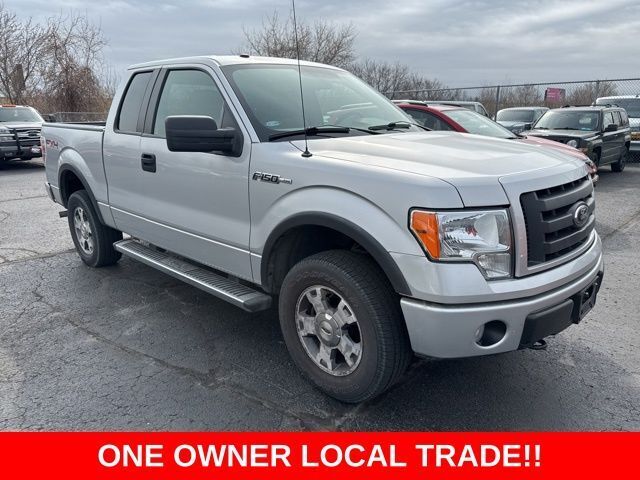 Brilliant Silver Clearcoat Metallic 2009 Ford F-150 FX4 SuperCab 4WD Pickup Truck Four-Wheel Drive 6-Speed Automatic