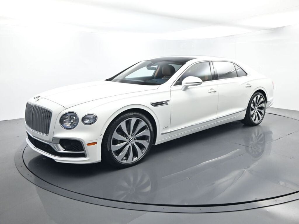 White (Snow Quartz Pearlescent by Mulliner) 2022 Bentley Flying Spur W12 AWD Sedan All-Wheel Drive 8-Speed Automatic