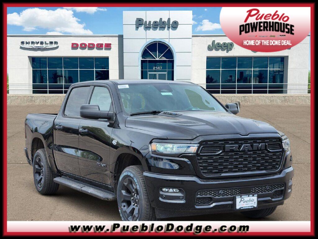 Diamond Black Crystal Pearlcoat 2026 RAM 1500 Express Crew Cab 4WD Pickup Truck Four-Wheel Drive 8-Speed Automatic