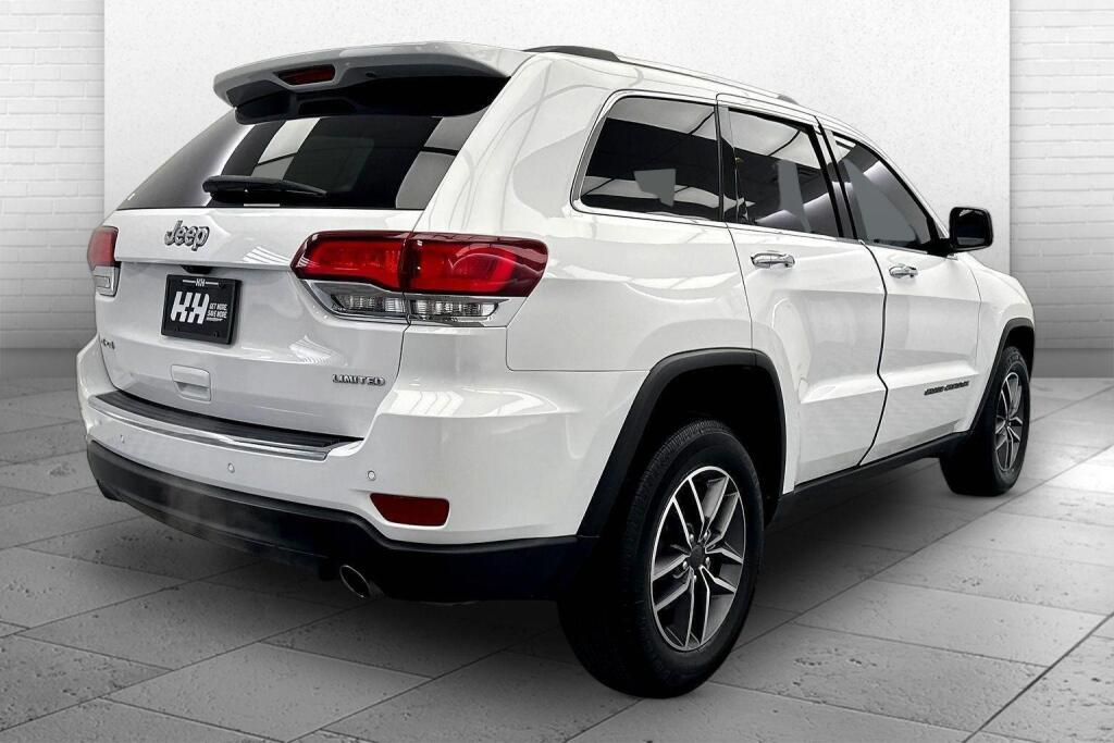 View vehicle photo 5