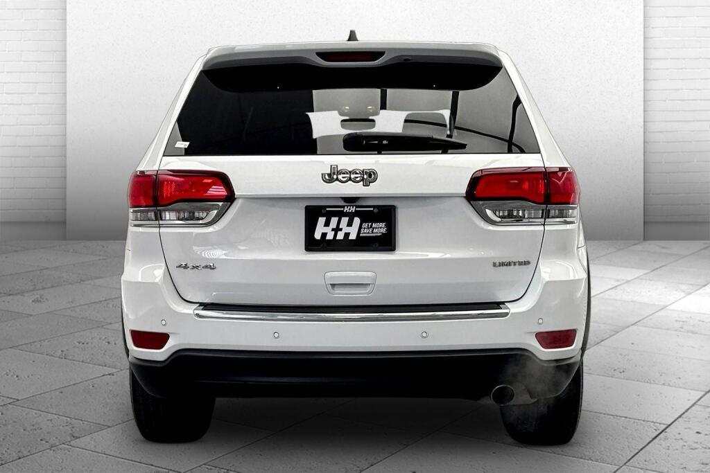 View vehicle photo 6