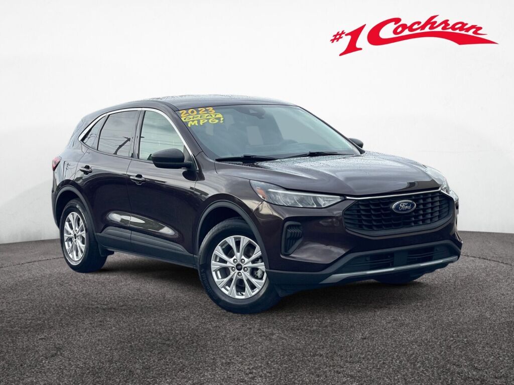 Cinnabar Red Metallic Premium Colorant 2023 Ford Escape Active AWD SUV / Crossover All-Wheel Drive Automatic