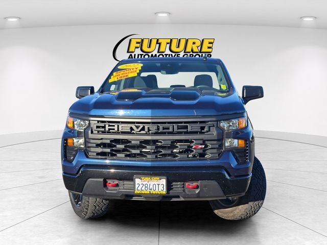 View vehicle photo 2
