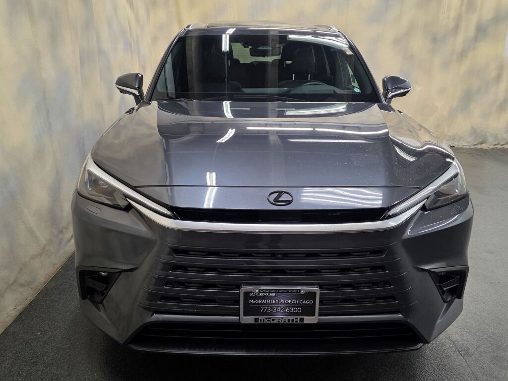 View vehicle photo 3