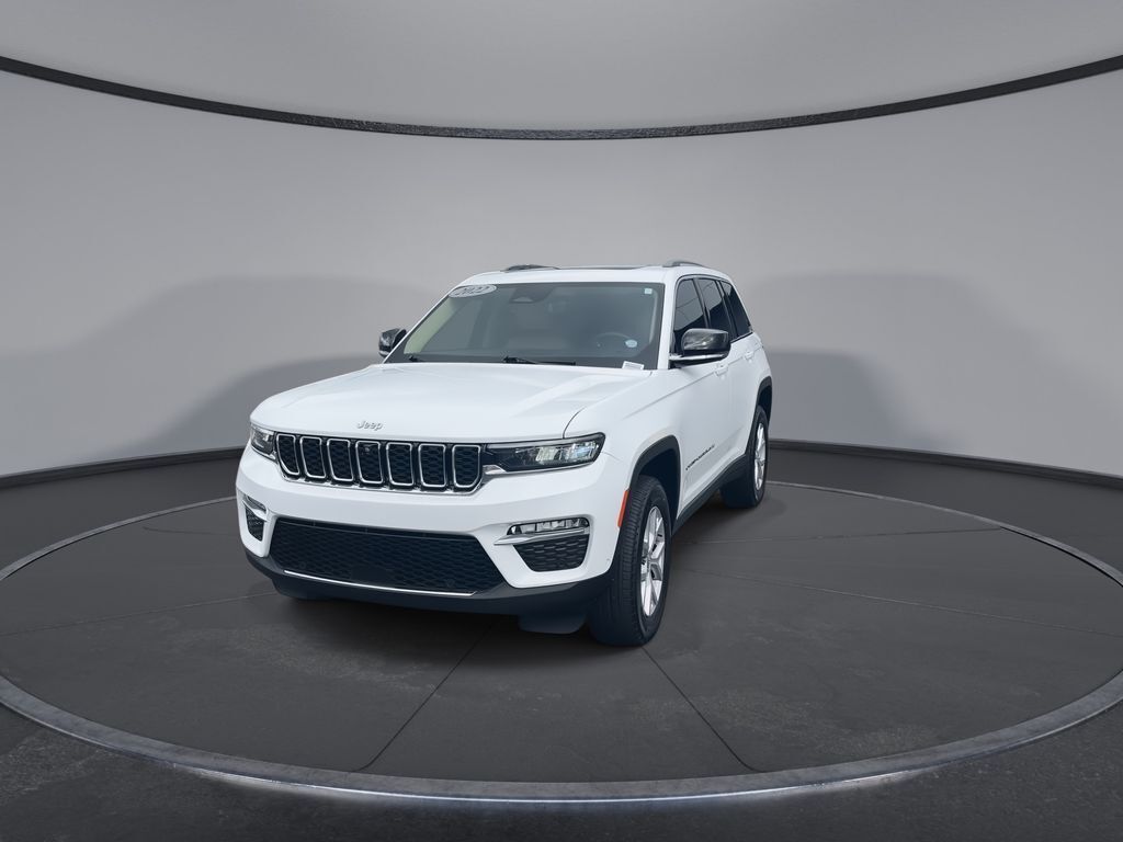 View vehicle photo 4