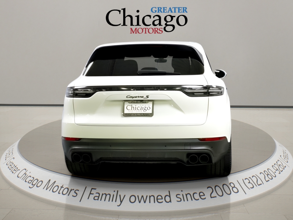 View vehicle photo 6