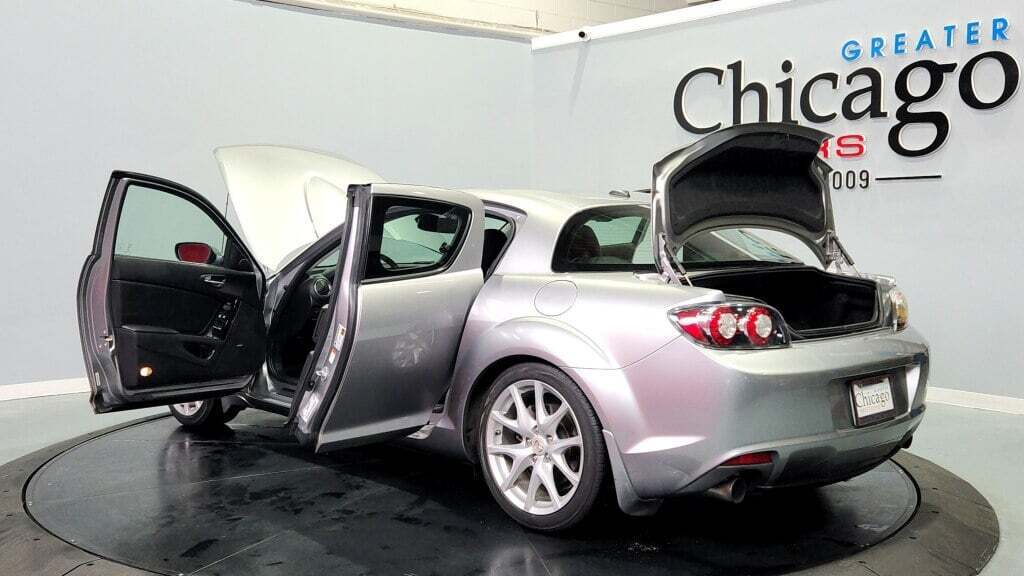 View vehicle photo 7