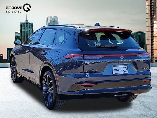 View vehicle photo 3