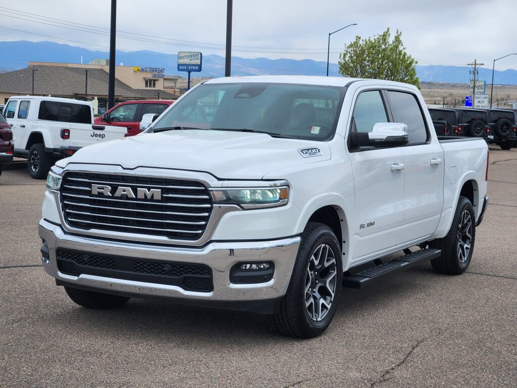 View vehicle photo 5