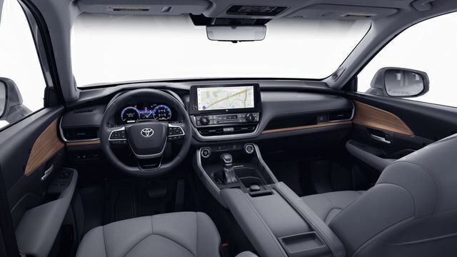 View vehicle photo 5