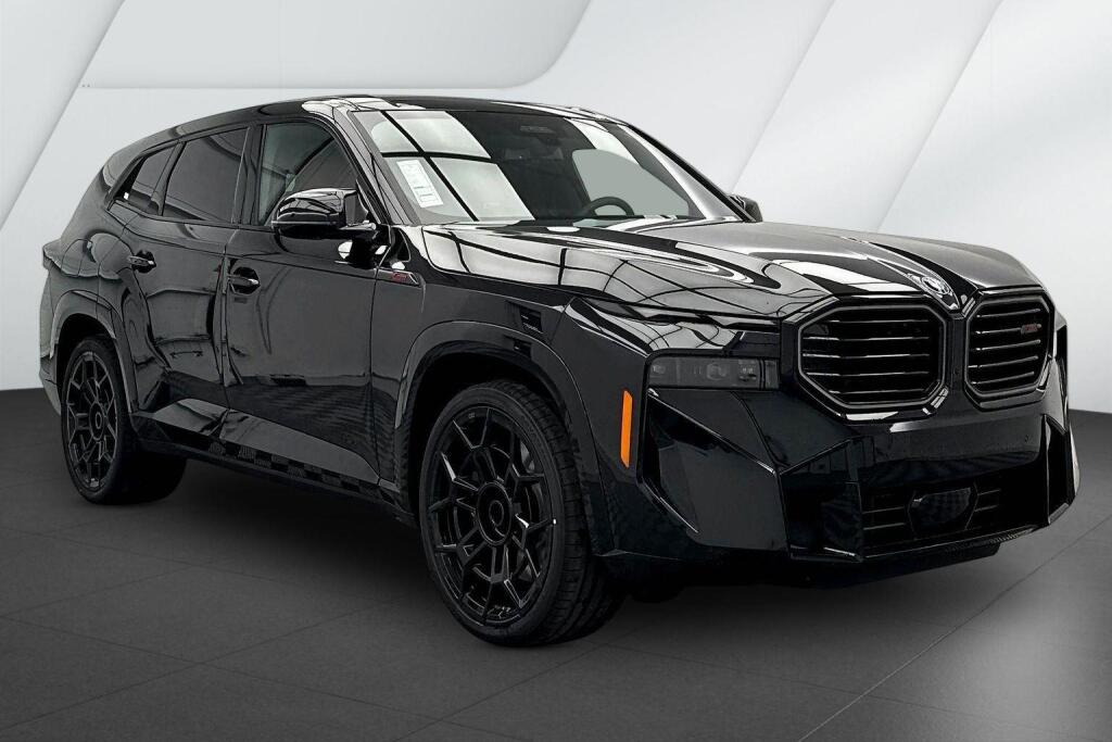 Black Sapphire Metallic 2026 BMW XM Label AWD SUV / Crossover All-Wheel Drive Automatic