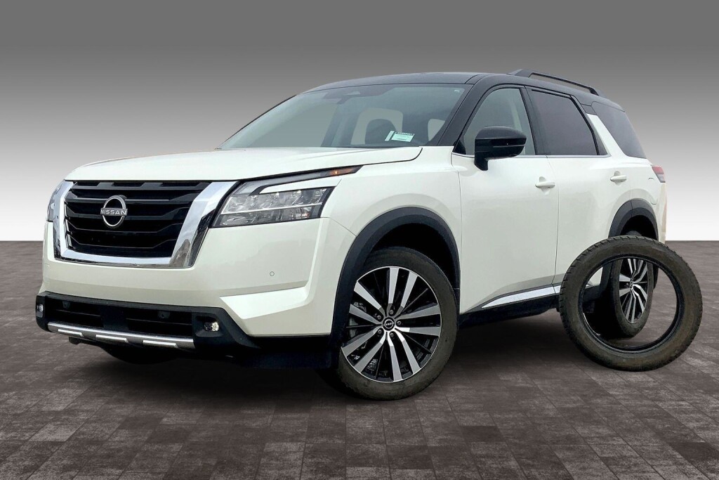 2023 Nissan Pathfinder Platinum 4WD