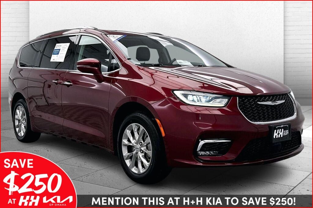 Velvet Red Pearlcoat 2021 Chrysler Pacifica Touring L AWD Minivan All-Wheel Drive 9-Speed Automatic