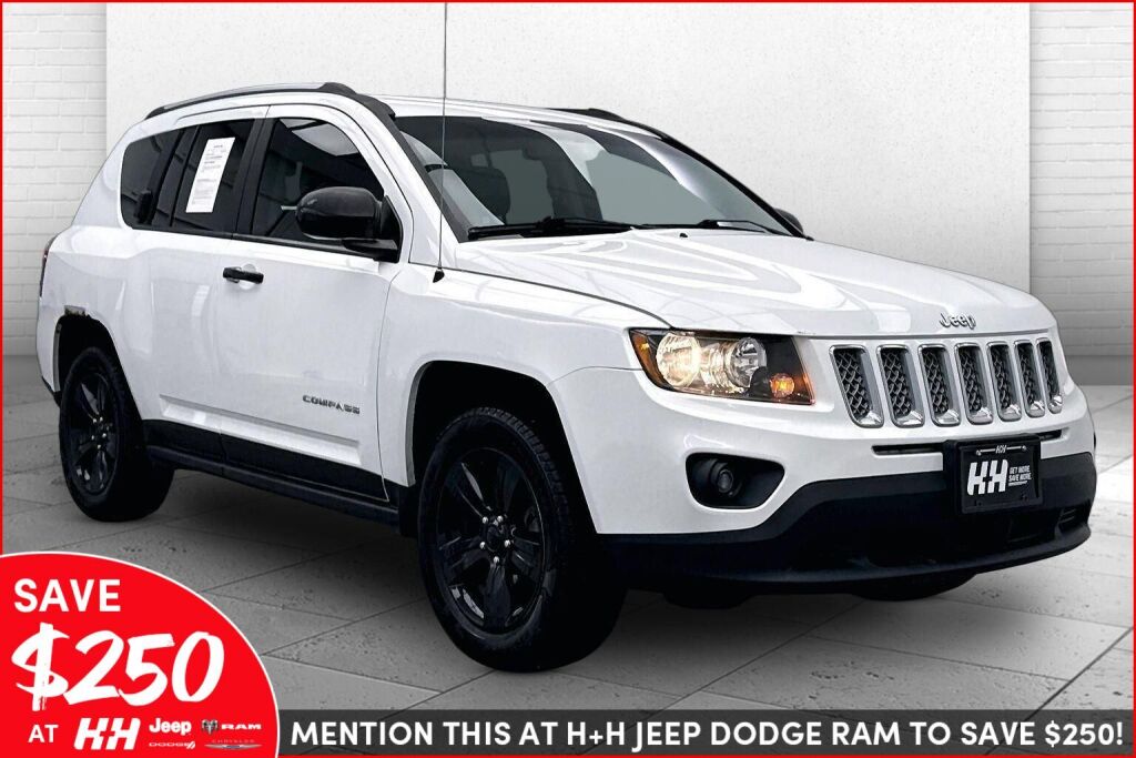Bright White Clearcoat 2017 Jeep Compass Latitude 4WD SUV / Crossover Four-Wheel Drive 6-Speed Automatic