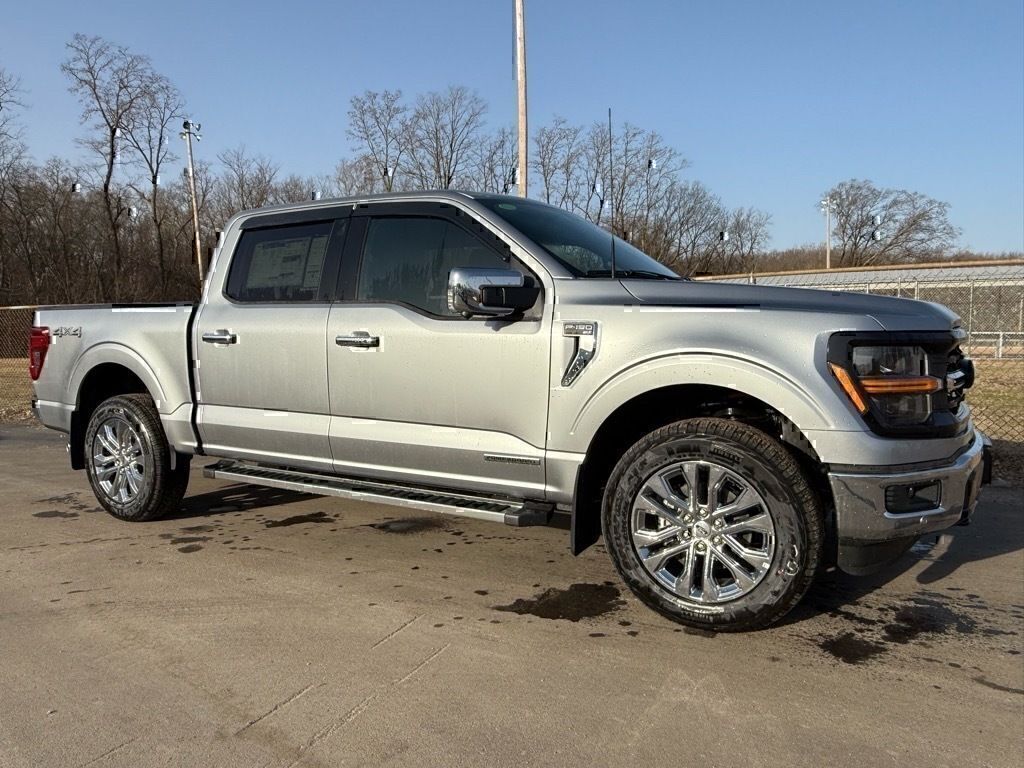 Iconic Silver Metallic 2024 Ford F-150 XLT SuperCrew 4WD Pickup Truck Four-Wheel Drive Automatic