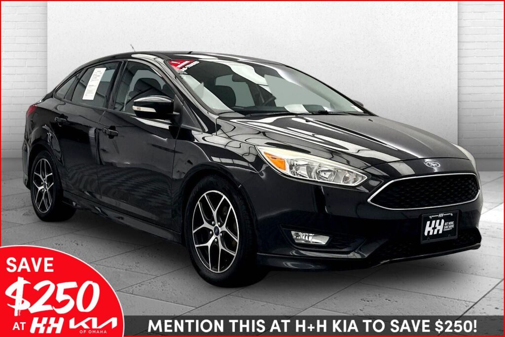 2015 Ford Focus SE Sedan Front-Wheel Drive