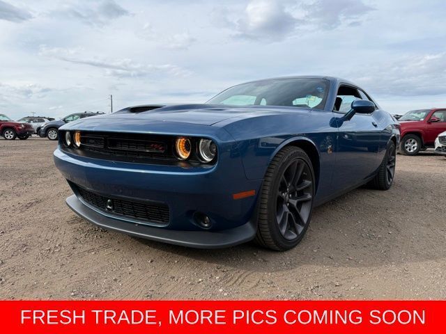 Blue (Frostbite) 2020 Dodge Challenger R/T Scat Pack RWD Coupe Rear-Wheel Drive 8-Speed Automatic