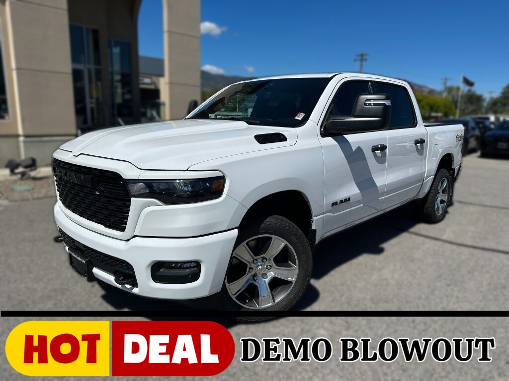 2025 RAM 1500 Tradesman Crew Cab 4WD