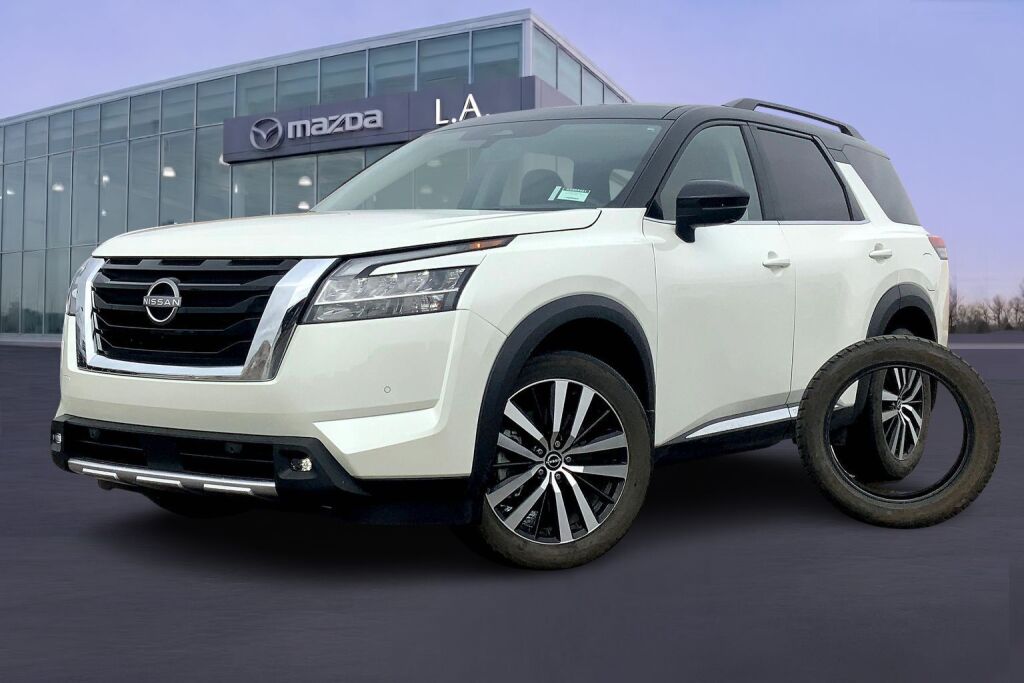 2023 Nissan Pathfinder Platinum 4WD