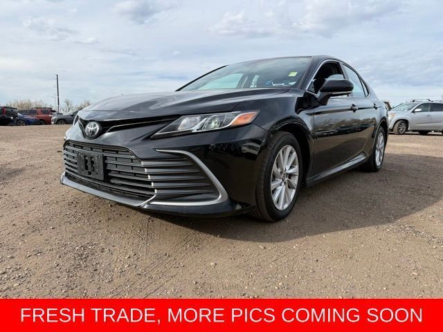 Midnight Black Metallic 2022 Toyota Camry LE AWD Sedan All-Wheel Drive 8-Speed Automatic