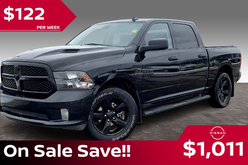 RAM 1500 Classic Express Crew Cab 4WD 2023