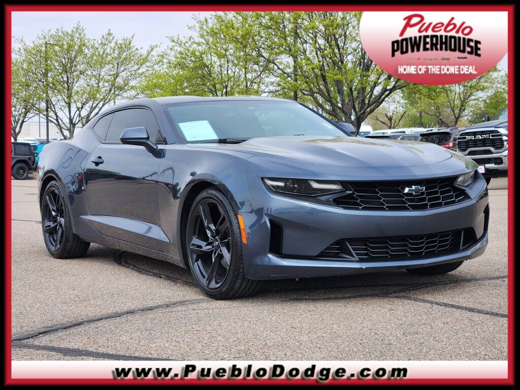 Shadow Gray Metallic 2020 Chevrolet Camaro 1LT Coupe RWD Coupe Rear-Wheel Drive 6-Speed Manual