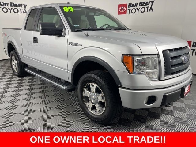 Brilliant Silver Clearcoat Metallic 2009 Ford F-150 FX4 SuperCab 4WD Pickup Truck Four-Wheel Drive 6-Speed Automatic