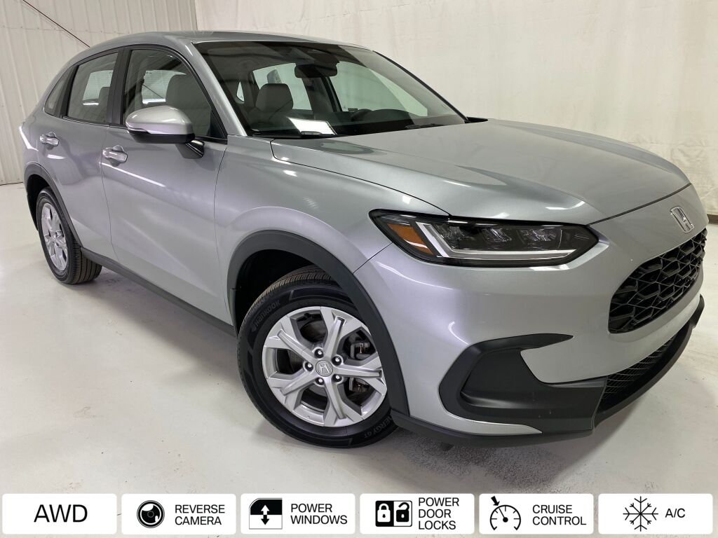 2024 Honda HR-V LX Lunar Silver Metallic at Honda North