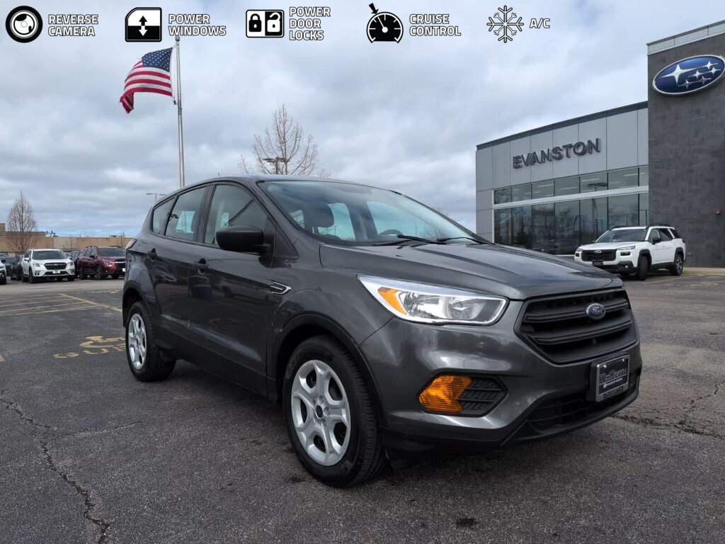 Gray (Magnetic) 2017 Ford Escape S FWD SUV / Crossover Front-Wheel Drive 6-Speed Automatic