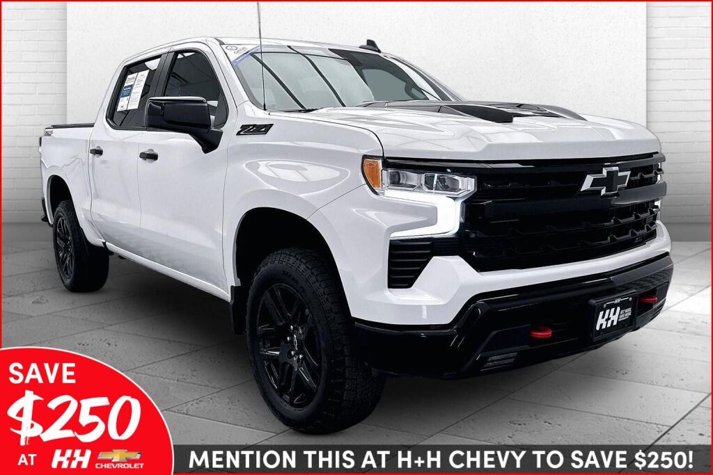 Summit White 2024 Chevrolet Silverado 1500 LT Trail Boss Crew Cab 4WD Pickup Truck Four-Wheel Drive Automatic