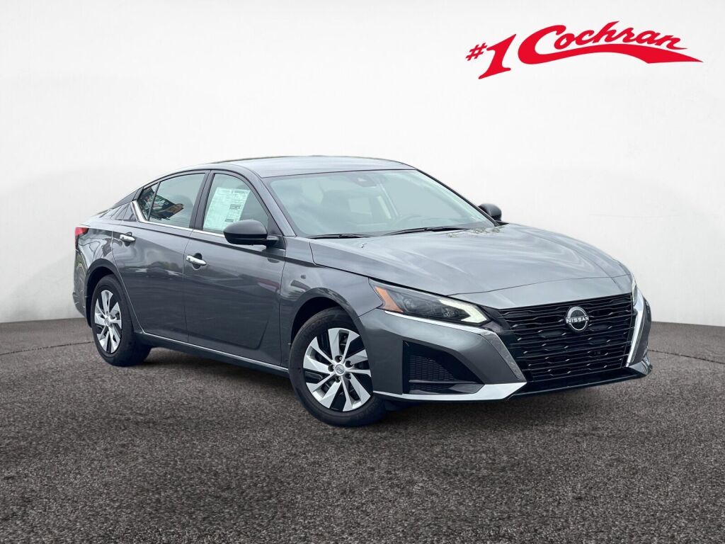 Gray (Gun Metallic) 2025 Nissan Altima Sedan Front-Wheel Drive Continuously Variable Transmission