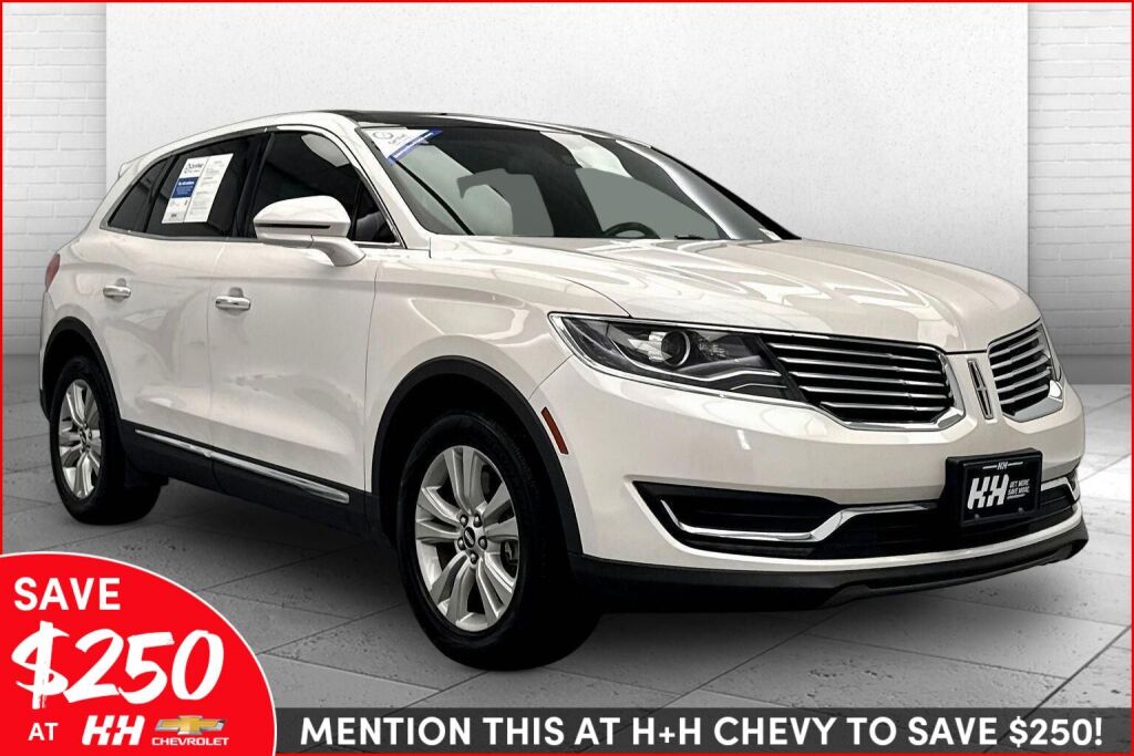 White Platinum Metallic Tri-Coat 2018 Lincoln MKX Reserve AWD SUV / Crossover All-Wheel Drive 6-Speed Automatic