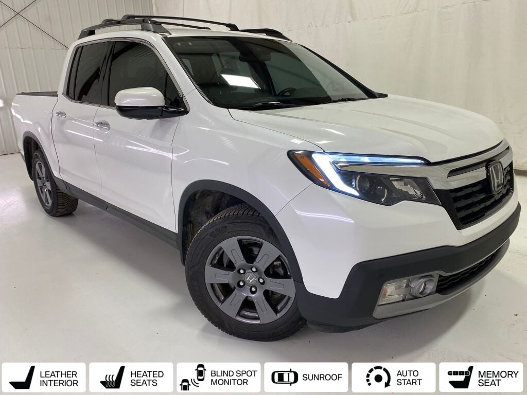 2020 Honda Ridgeline RTL-E Platinum White Pearl at Spitzer Acura