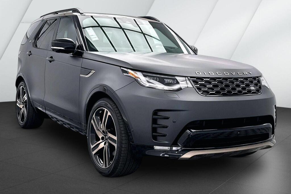 Gray (Carpathian Grey Premium Metallic) 2026 Land Rover Discovery P360 Tempest Edition AWD SUV / Crossover All-Wheel Drive Automatic