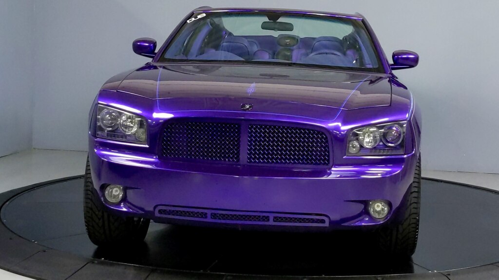 View vehicle photo 2