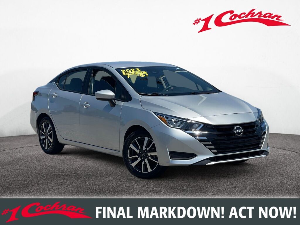 Brilliant Silver Metallic 2023 Nissan Versa SV FWD Sedan Front-Wheel Drive Continuously Variable Transmission
