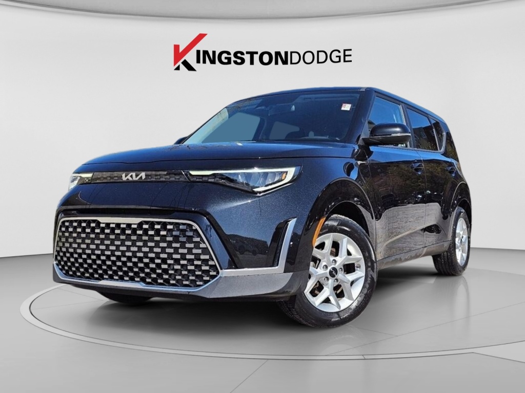 Fusion Black 2023 Kia Soul SUV / Crossover Front-Wheel Drive Continuously Variable Transmission