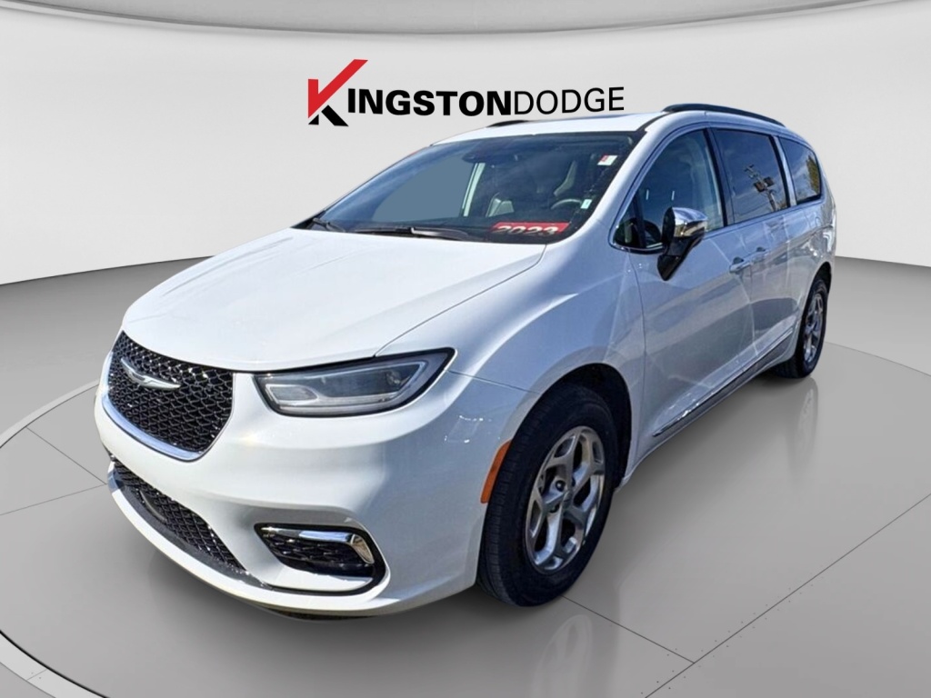 2023 Chrysler Pacifica Limited AWD