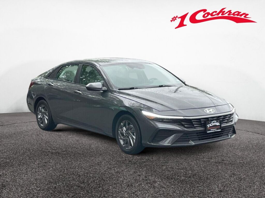 Ecotronic Gray 2024 Hyundai Elantra Sedan Front-Wheel Drive Continuously Variable Transmission