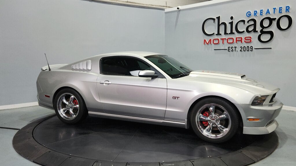 2010 Ford Mustang GT Premium's photo