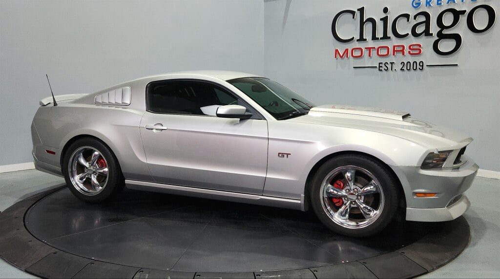 2010 Ford Mustang GT Premium's photo