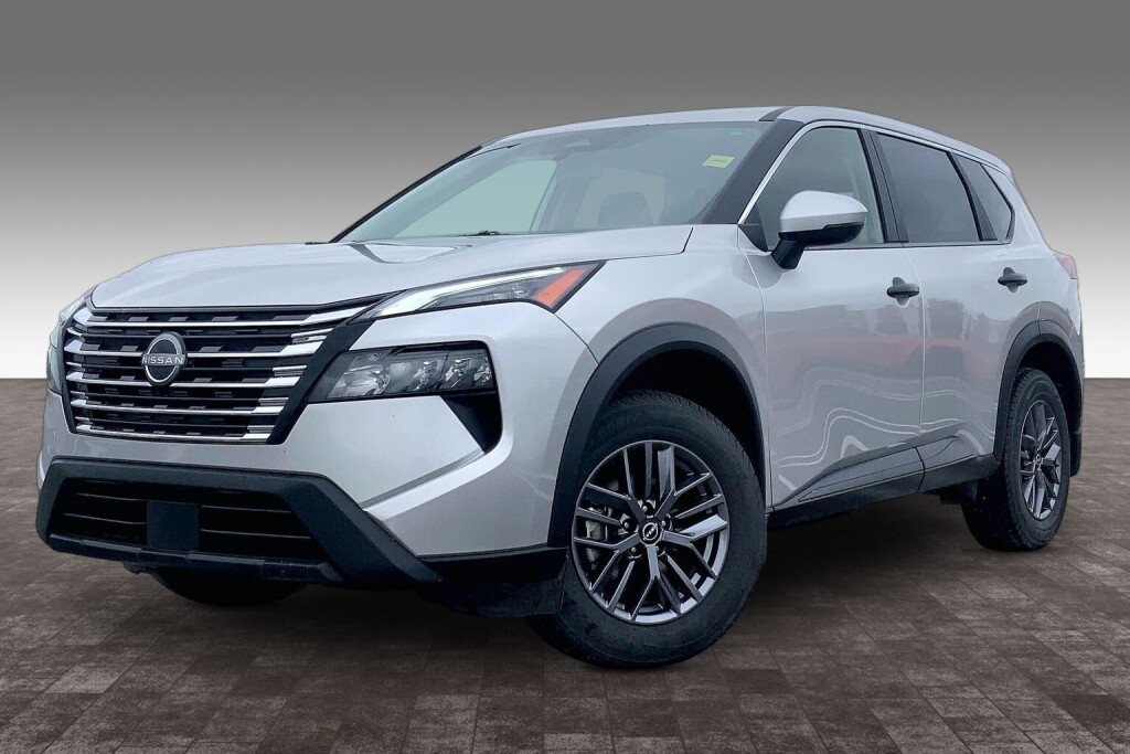 Silver 2025 Nissan Rogue S AWD SUV / Crossover All-Wheel Drive Automatic