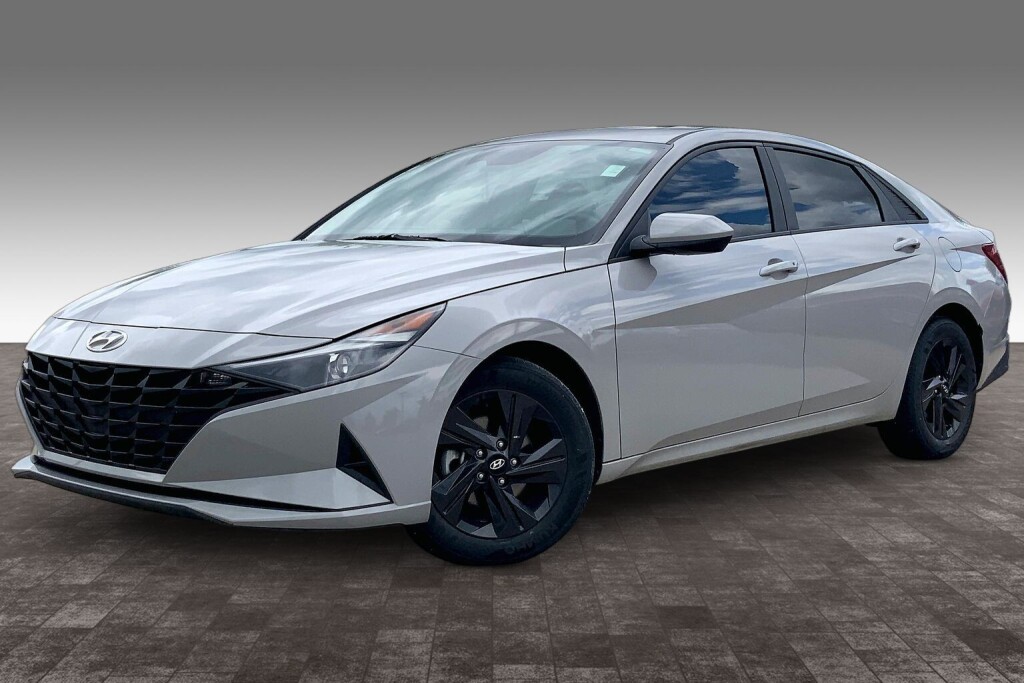 Gray 2022 Hyundai Elantra Preferred FWD Sedan Automatic