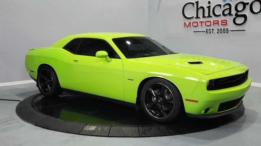 2015 Dodge Challenger R/T's photo