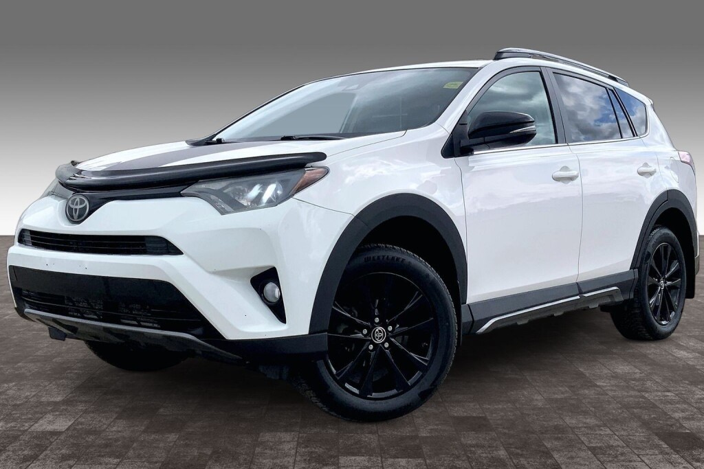 White 2018 Toyota RAV4 XLE AWD SUV / Crossover All-Wheel Drive Automatic